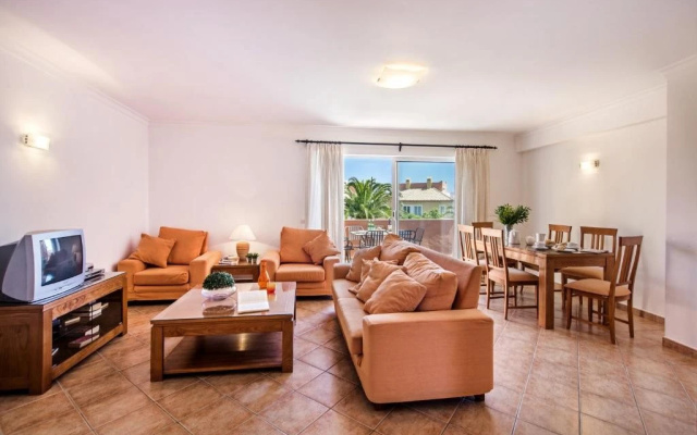 Jardim Da Meia Praia Hotel
