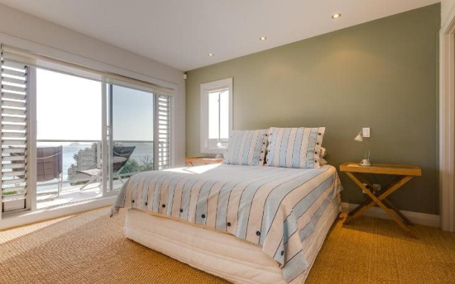 Sea Breeze Lodge