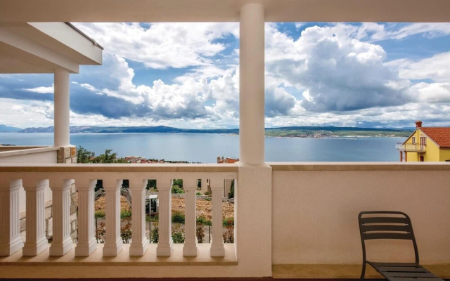 Nice Home in Crikvenica With Wifi and 3 Bedrooms