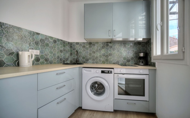 Moderne 2 pi ces c ur du Quartier Suquet A1b261