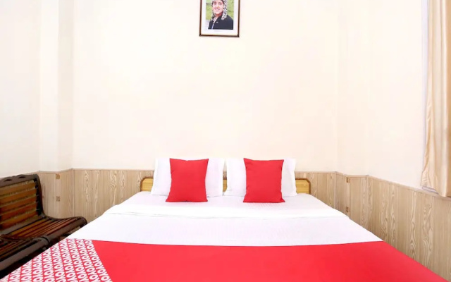 OYO 12241 Home 2RK Shoghi