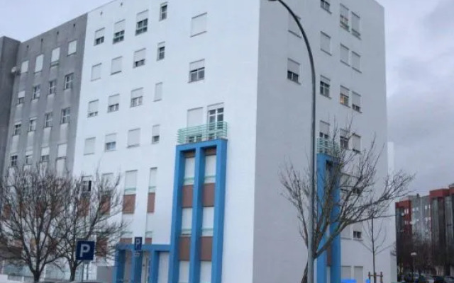 Bright&Spacious Apartment in Sleeps 8 Family&
