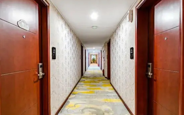 Holiday Inn Yong'an (Zhengzhou Economic Development Central Plaza Subway Station)