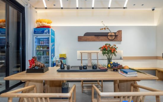 Jiuhuashan Yueting Lanshe Homestay (Tourist Service Center Branch)