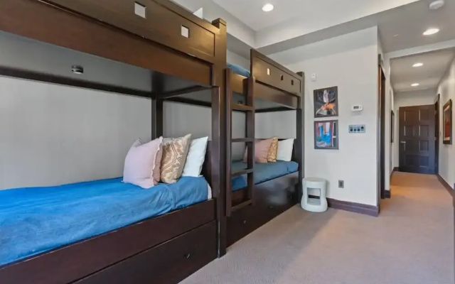301 - Three Bedroom Flagstaff 3 Condo
