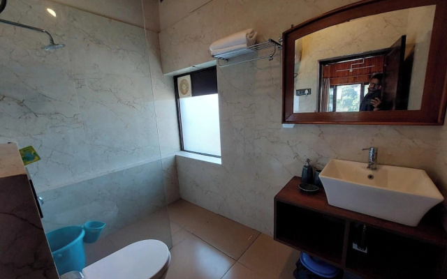 Alinda House Naukuchiatal by THE GHAUR