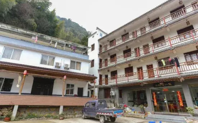 Hangzhou Shenyue Longchuan Homestay