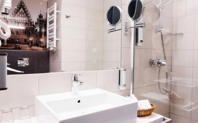 Q Hotel Plus Wroclaw