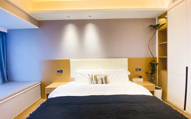 Rho Hotel