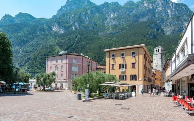 Life & View Luxury Apartments