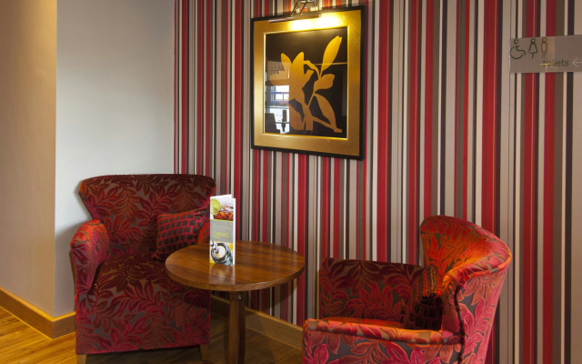 Premier Inn Manchester City (Piccadilly)