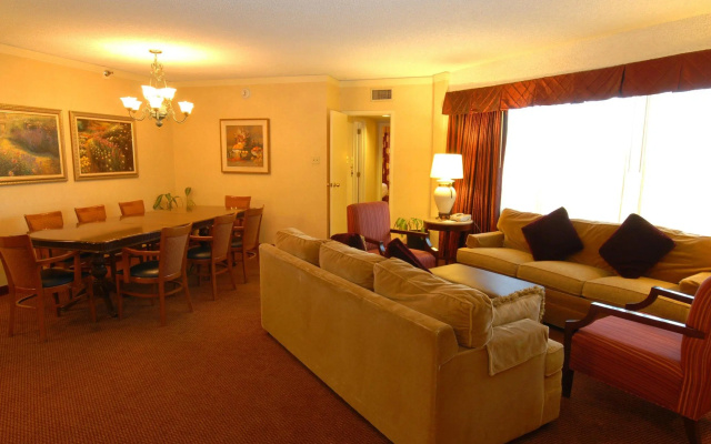 Embassy Suites by Hilton Dallas Love Field