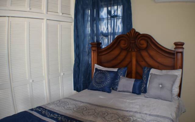 Отель Lilford Mews Suites вид на фасад