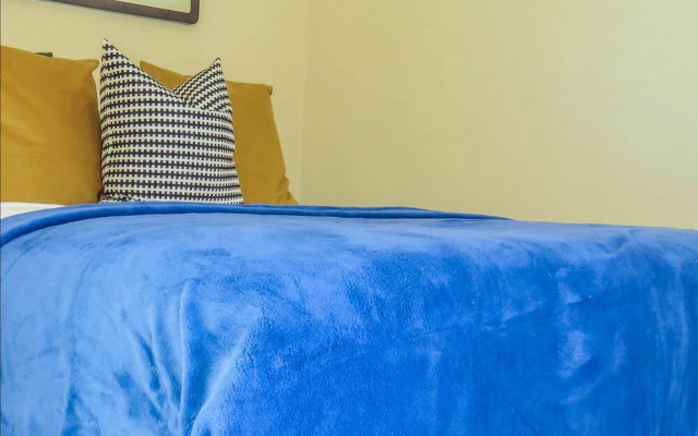 Tudors eSuites Birmingham Townhouse Private Garden Free Parking