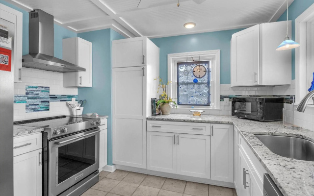 Allegra by Oak Island Accommodations