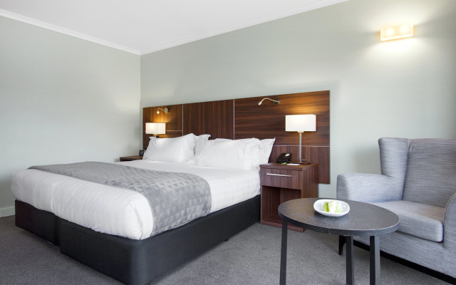 Holiday Inn Queenstown Frankton Road by IHG