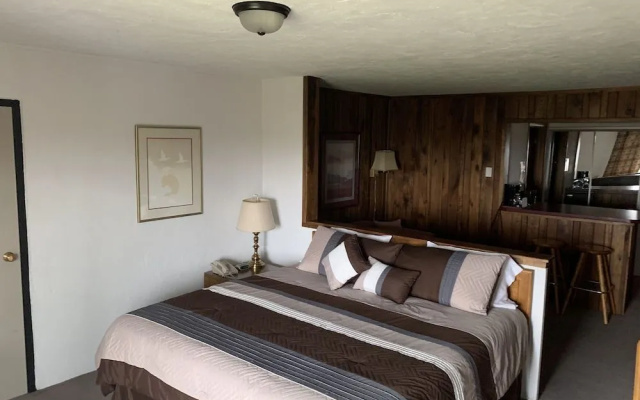 The Lodge at Indian Lake