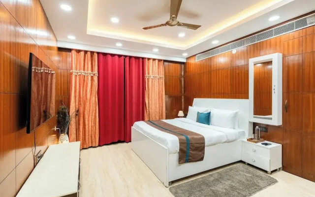 TIM Sector 51, ARTEMIS HOSPITAL 1 min walk, FORTIS & MEDANTA 4 mins drive