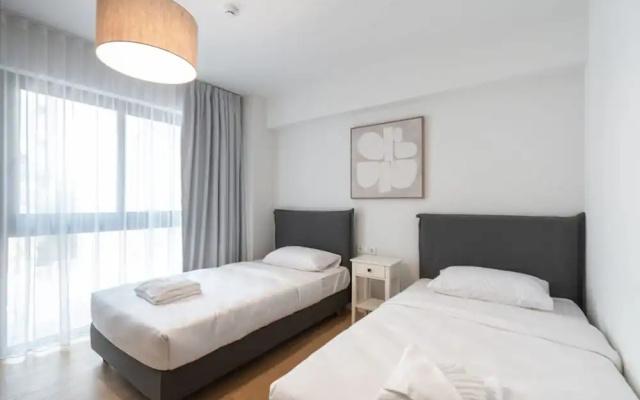 LIV Athinum 1 - Luxury Apartment 3C