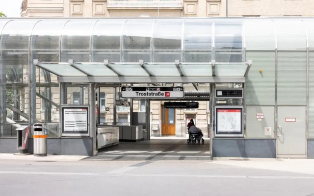 Yeshello Vienna Central Station Apartment