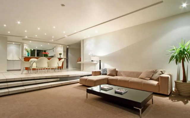 Lion's View Villa & Apartment