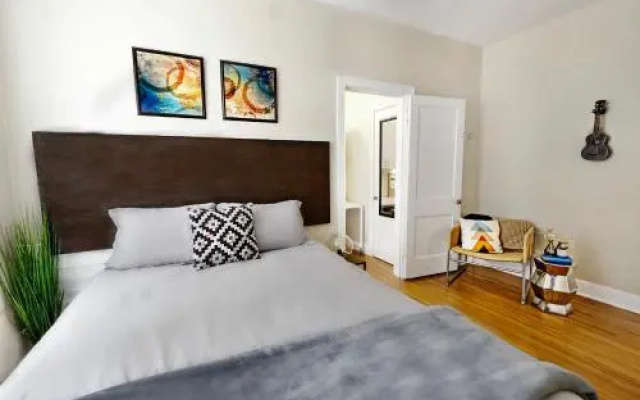 1920s Urban Charm SHELTER IN PLACE HERE!
