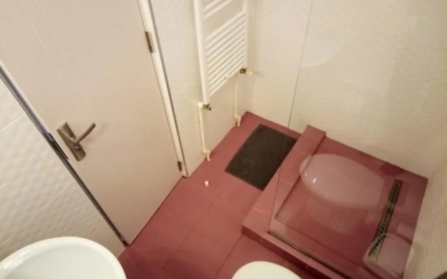 Central Guesthouse Bucharest - Adults Only