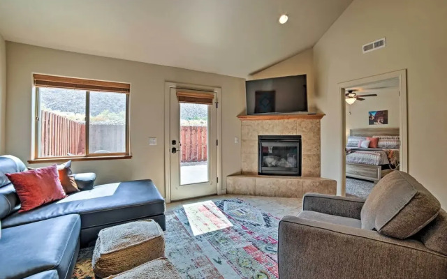 Moab Townhome w/ Hot Tub & Patio - Near Arches