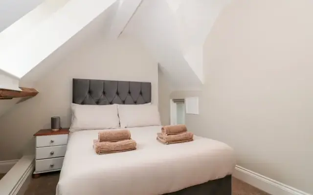 Purbeck Hotel Apartments - Flat 6