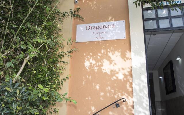 Апартаменты Dragonara Apartments вид на фасад