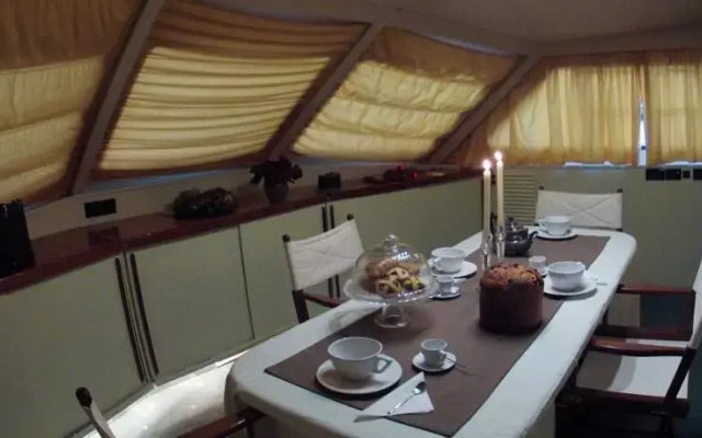 Yacht&Breakfast