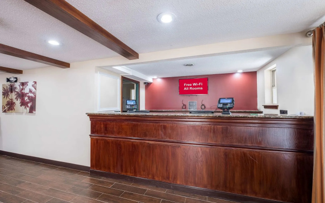 Red Roof Inn & Suites Stafford, VA - Quantico