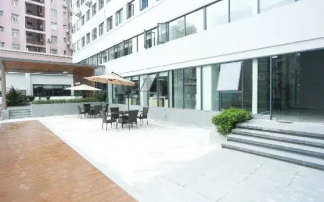 No.8 Chain Hotel (Shenzhen Tianbei Honghu Park)
