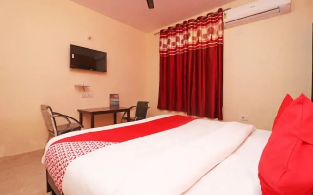 Goroomgo Noida Royal Residency