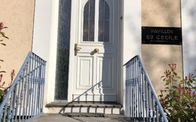 Sainte Cécile 6 / Studio Elégant et Central
