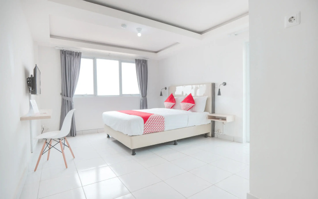 OYO Flagship 210 Amethyst Kemayoran Near RSUD Pademangan