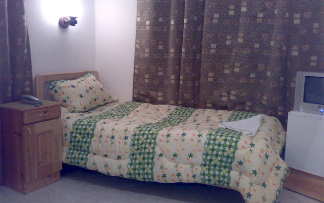 May Fair Hotel