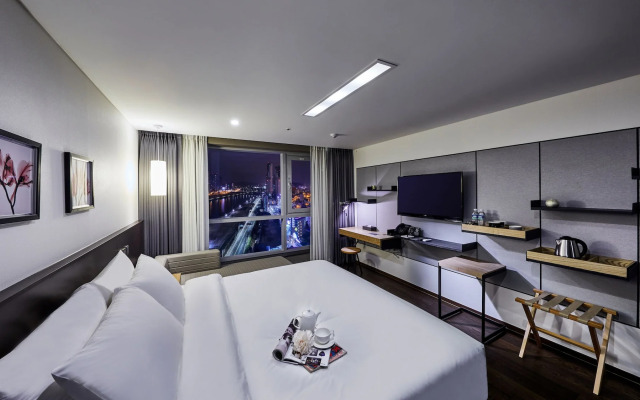 Hotel Riverside