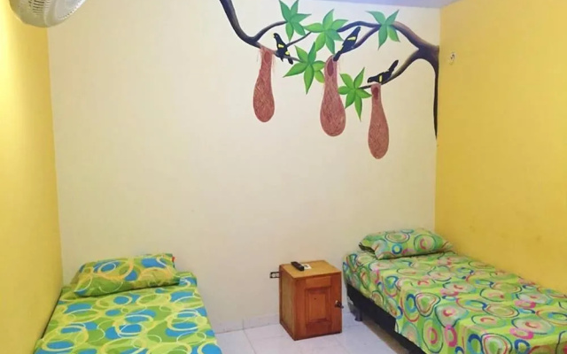 Anaira Hostel