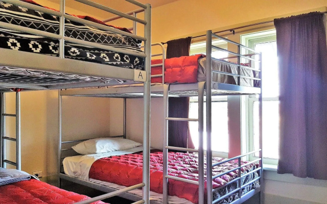 Bunk+Brew Historic Lucas House - Hostel