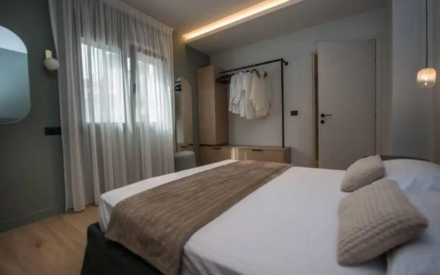 Arvacay Luxury home