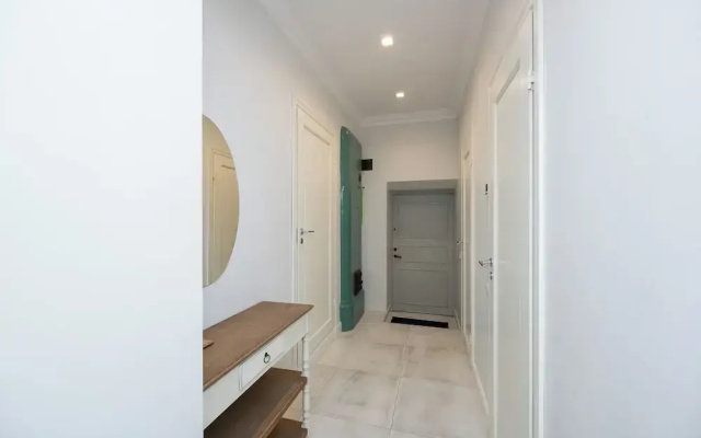 Toompea Castle 2 BR Old Town Apartment