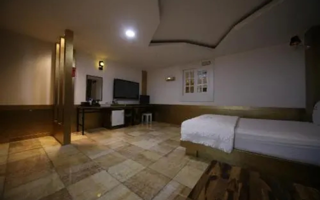 Hotel Midas