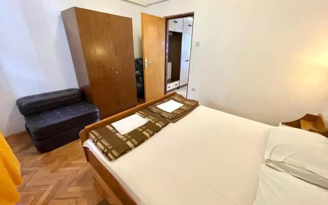 Apartment Luky 2