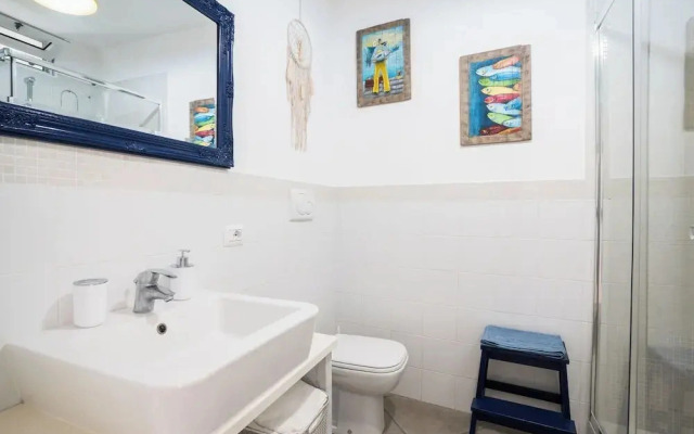 Two Bedrooms Apt In Sorrento Center With Balcony