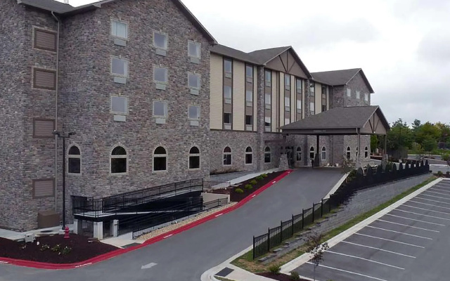 Atrium Inn