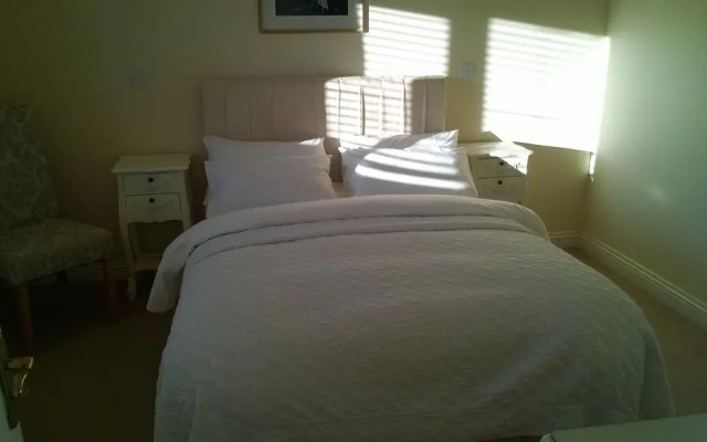 Sunrise Lodge