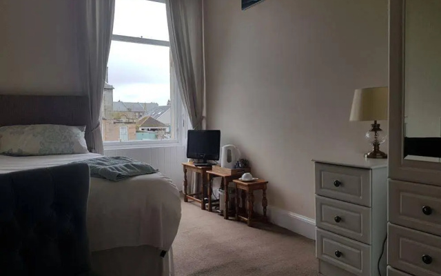 Chalmers Bed & Breakfast