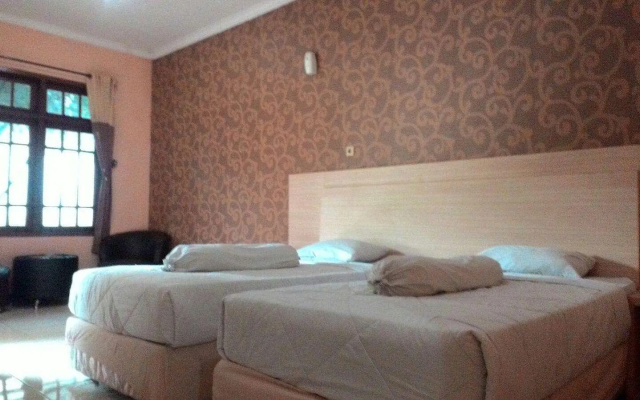 Hotel Surya Kertajaya