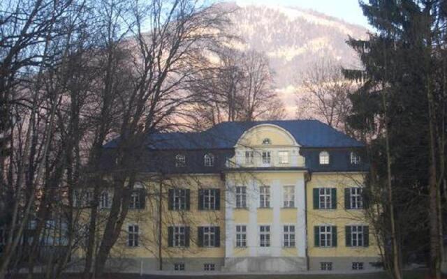Отель Villa Trapp Зальцбург вид на фасад